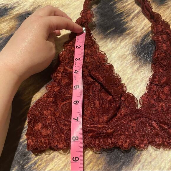 Wishlist Halter Top Lace Triangle Bralette Women's Size Medium Dark Red Unpadded - Picture 4 of 10